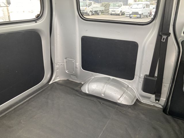 TOYOTA LITEACE VAN 4WD 2019 Image 31