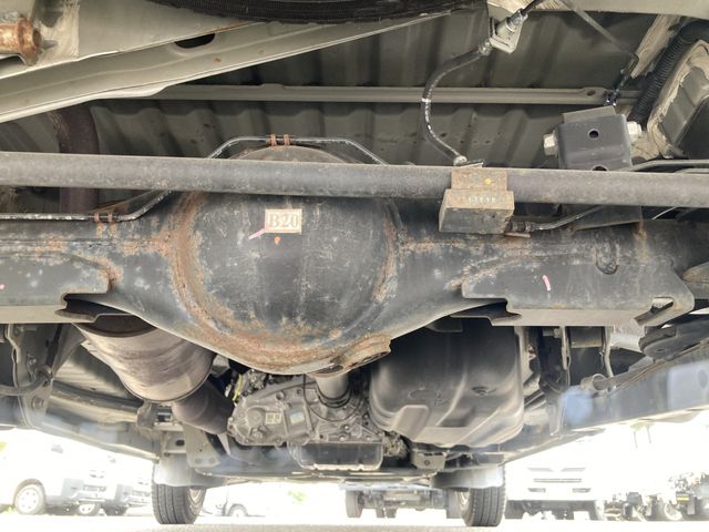 TOYOTA LITEACE VAN 4WD 2019 Image 31