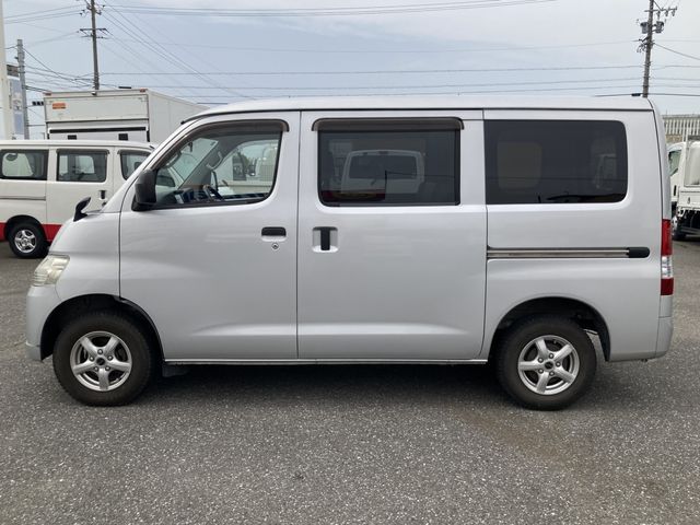 TOYOTA LITEACE VAN 4WD 2019 Image 31