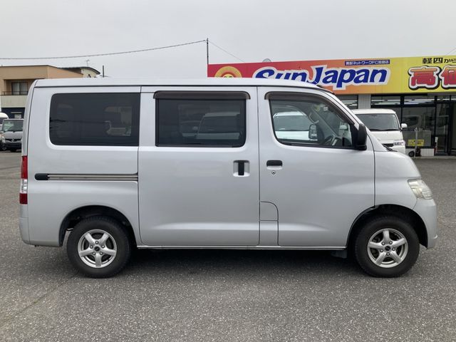 TOYOTA LITEACE VAN 4WD 2019 Image 31