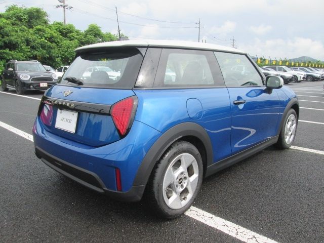 BMW MINI COOPER 2024 Image 31