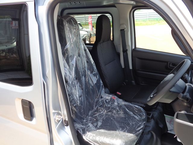 DAIHATSU HIJET CARGO 4WD 2025 Image 31