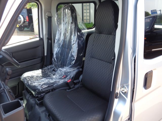 DAIHATSU HIJET CARGO 4WD 2025 Image 31