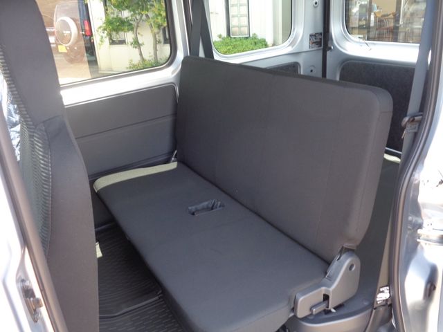 DAIHATSU HIJET CARGO 4WD 2025 Image 31