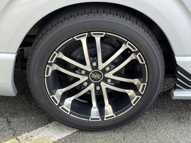 TOYOTA REGIUSACE VAN 2WD 2011 Image 31