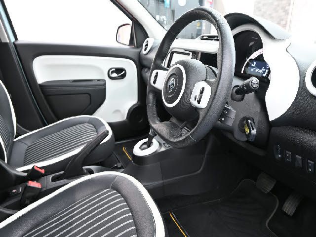 RENAULT TWINGO 2022 Image 31
