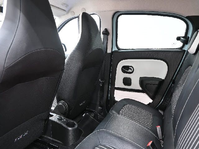 RENAULT TWINGO 2022 Image 31
