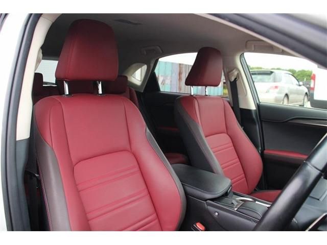 TOYOTA LEXUS NX300H 2018 Image 31