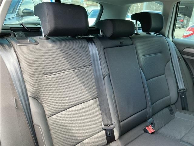 VOLKSWAGEN GOLF VARI 2019 Image 31