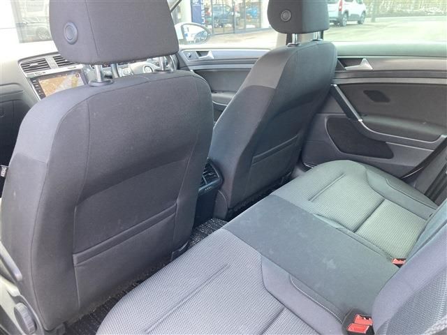 VOLKSWAGEN GOLF VARI 2019 Image 31