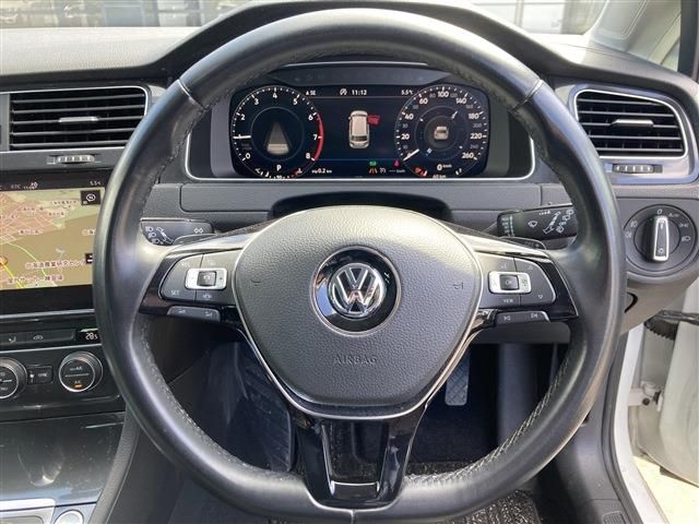 VOLKSWAGEN GOLF VARI 2019 Image 31