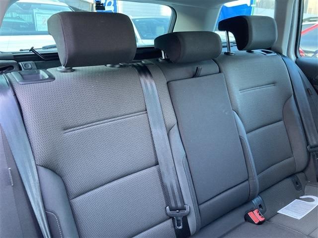 VOLKSWAGEN GOLF VARI 2019 Image 31