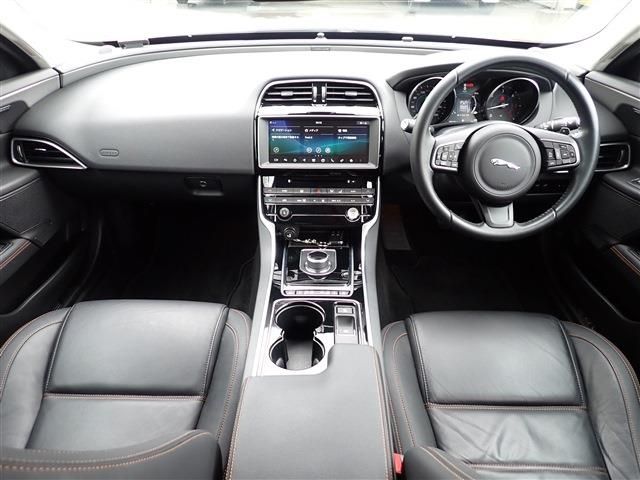 JAGUAR XESERIES 2017 Image 31