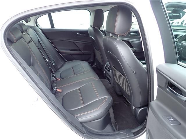 JAGUAR XESERIES 2017 Image 31