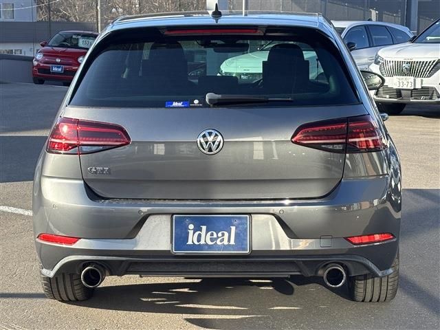 VOLKSWAGEN GOLF GTI 2018 Image 31