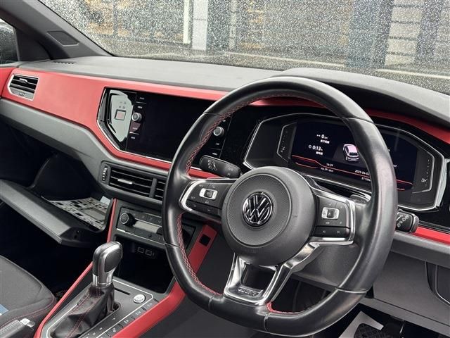 VOLKSWAGEN POLO GTI 2019 Image 31