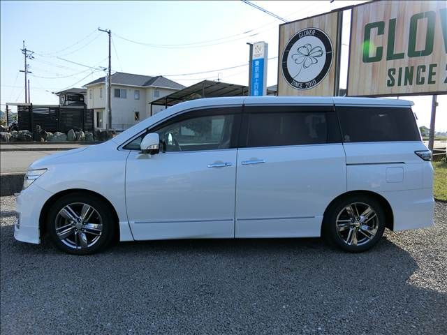 NISSAN ELGRAND 2010 Image 31