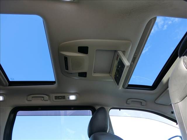 NISSAN ELGRAND 2010 Image 31