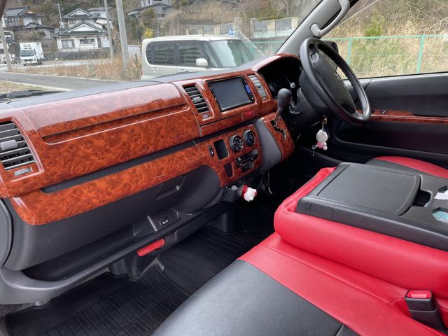 TOYOTA REGIUSACE VAN 1.25T 2013 Image 31