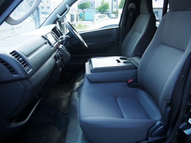 TOYOTA REGIUSACE VAN 4WD 2019 Image 31