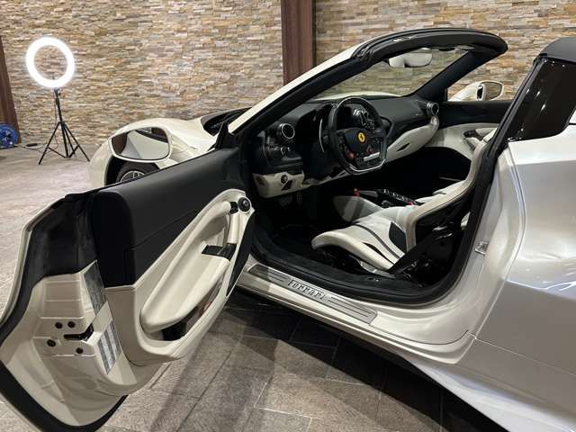 FERRARI F8 SPIDER 2021 Image 31