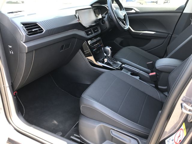 VOLKSWAGEN T-CROSS 2022 Image 31