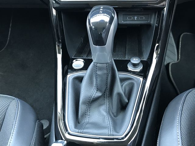 VOLKSWAGEN T-CROSS 2022 Image 31