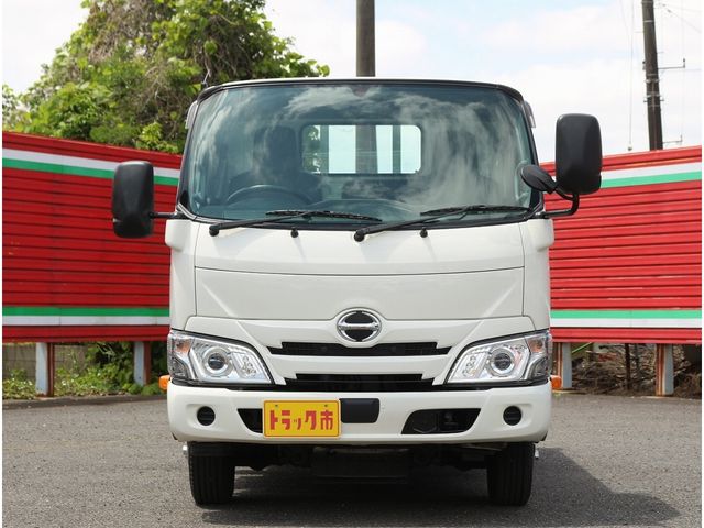 HINO DUTRO 2019 Image 31