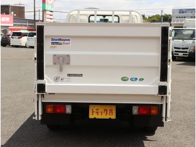 HINO DUTRO 2019 Image 31