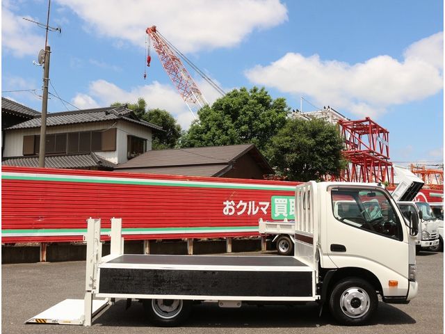 HINO DUTRO 2019 Image 31