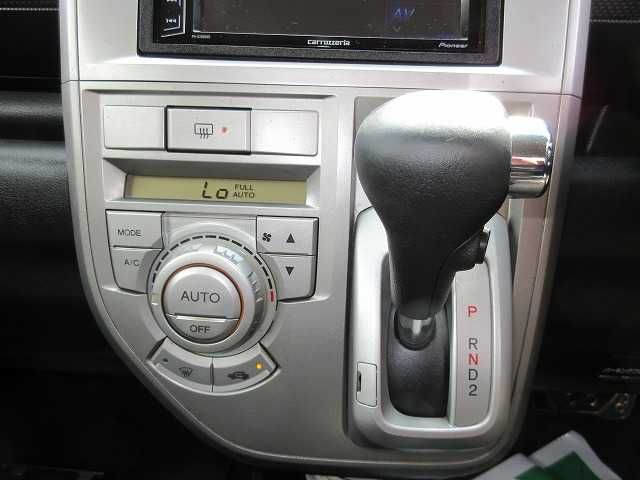 HONDA ZEST SPARK 2010 Image 31
