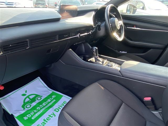 MAZDA 3 FASTBACK 2019 Image 31