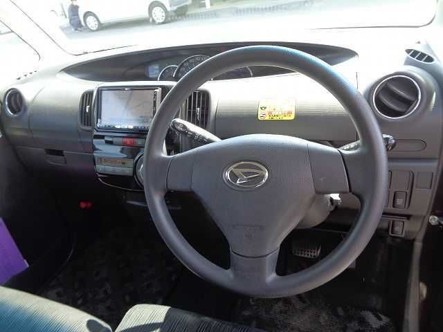 DAIHATSU TANTO CUSTOM 2013 Image 31