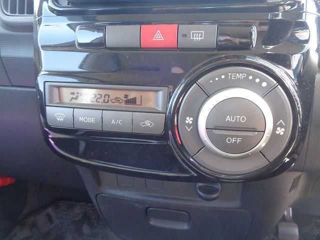 DAIHATSU TANTO CUSTOM 2013 Image 31