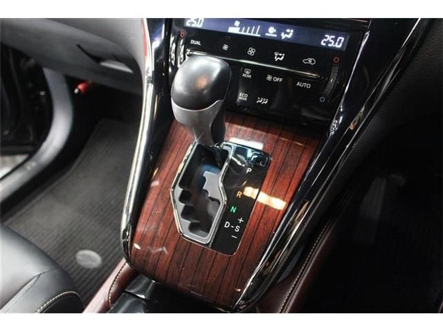 TOYOTA HARRIER HYBRID 2015 Image 31