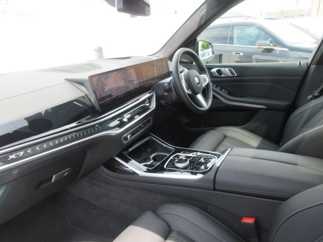 BMW X7 2024 Image 31