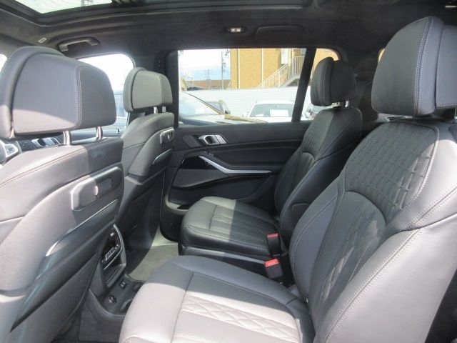 BMW X7 2024 Image 31