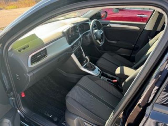 VOLKSWAGEN T-ROC 2023 Image 31