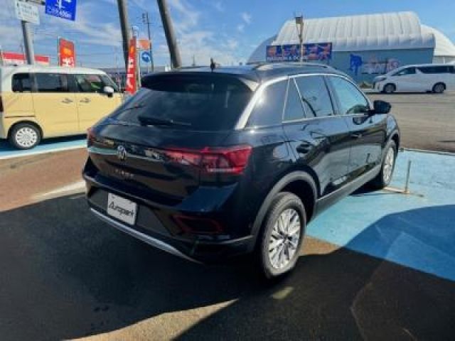 VOLKSWAGEN T-ROC 2023 Image 31