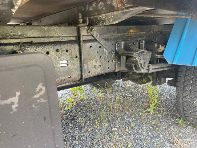 HINO DUTRO 2001 Image 31