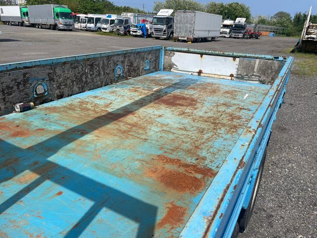 HINO DUTRO 2001 Image 31