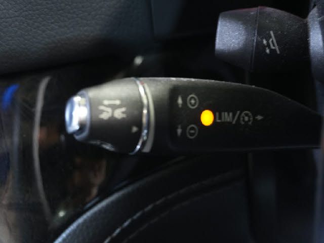 MERCEDES BENZ SL CLA 2013 Image 31