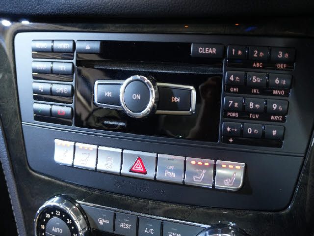 MERCEDES BENZ SL CLA 2013 Image 31