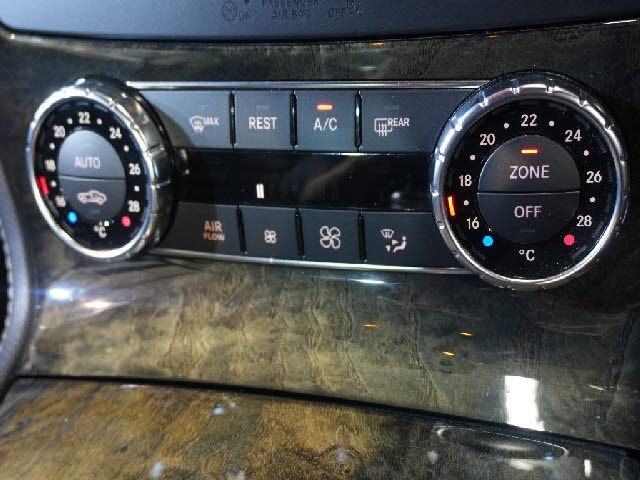 MERCEDES BENZ SL CLA 2013 Image 31