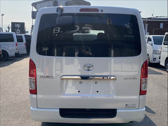 TOYOTA HIACE VAN 2WD 2022 Image 31