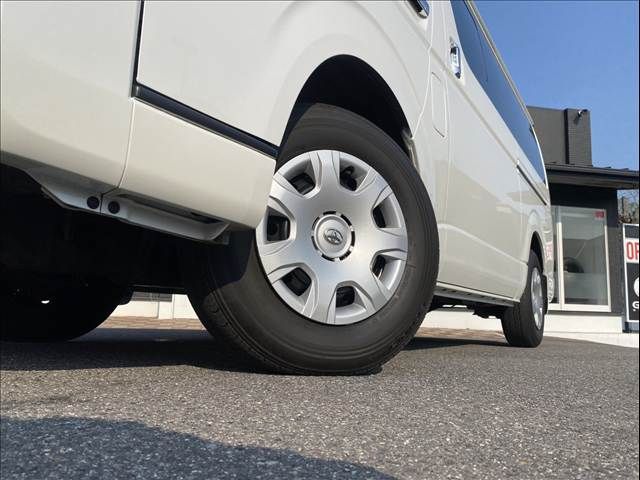 TOYOTA HIACE VAN 2WD 2022 Image 31