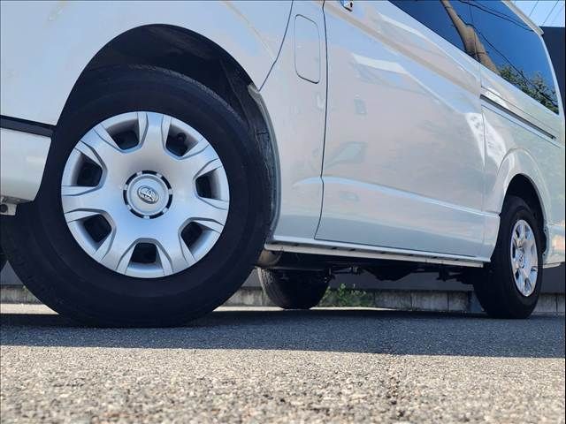 TOYOTA HIACE VAN 2WD 2024 Image 31