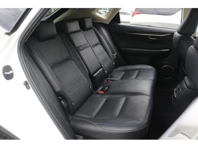 TOYOTA LEXUS NX300 2017 Image 31