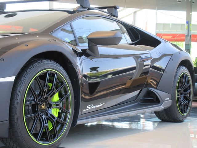 LAMBORGHINI HURACAN 2024 Image 31