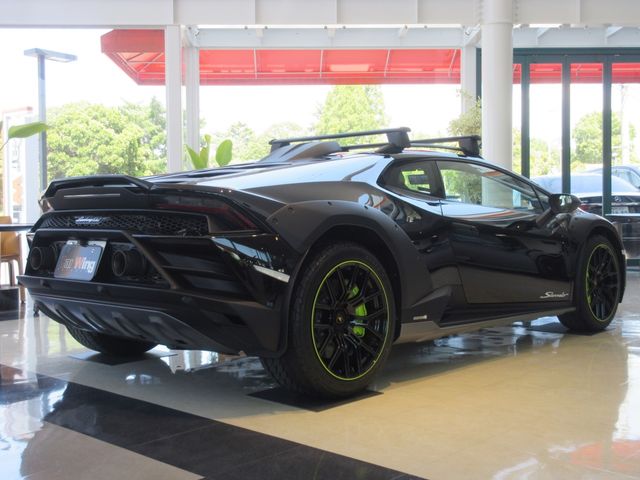 LAMBORGHINI HURACAN 2024 Image 31